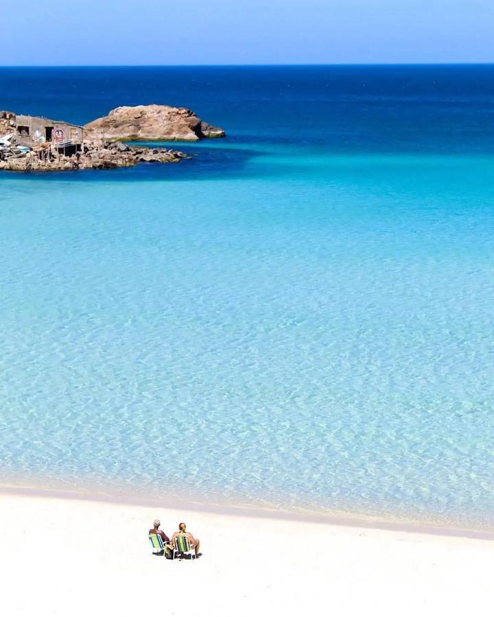 Apartamento pé na areia - Praia do Forte Cabo Frio Extérieur photo